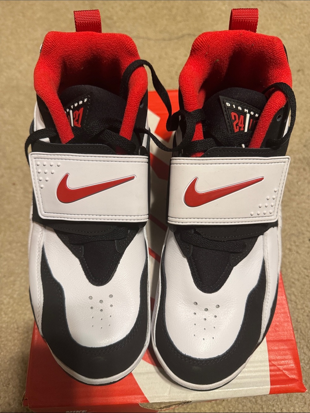 Nike Kids White, Black and Red Strap Sneakers